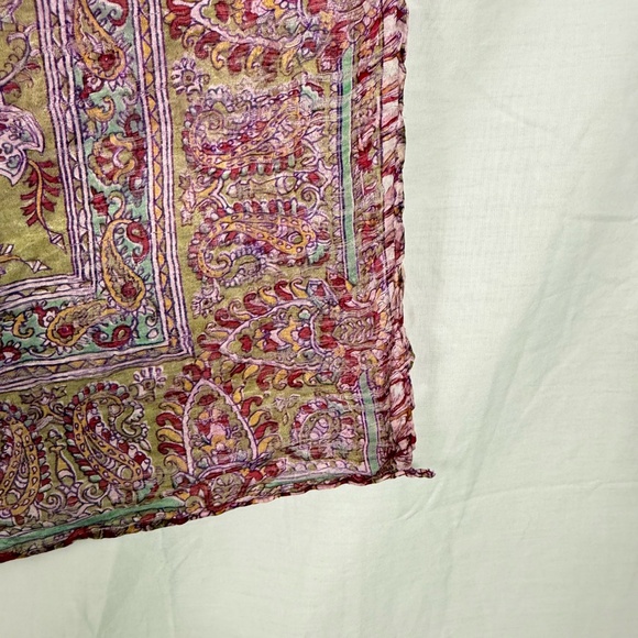 Purple Paisley Silk Scarf 42" X 42" Shirt * Skirt * Swim Suit Cover-Up - Picture 7 of 12